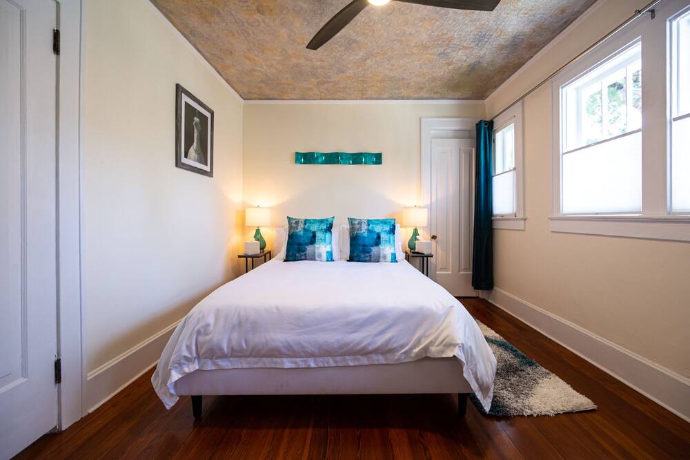 Photo of Bedroom in DeLand