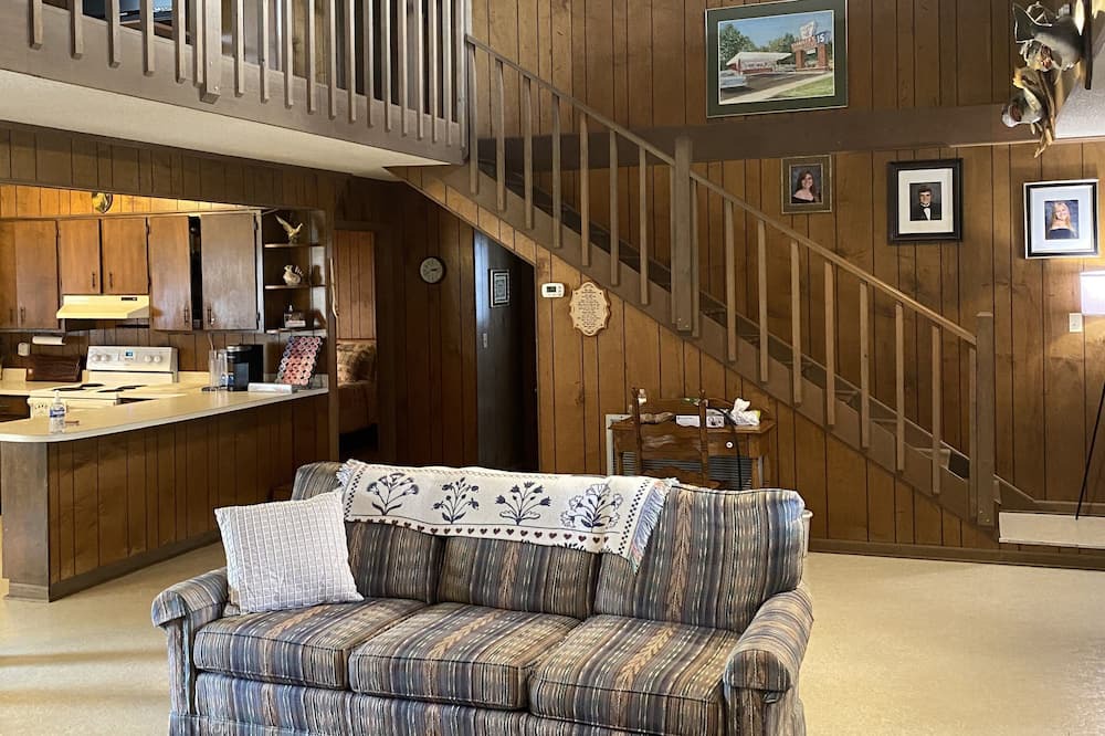 Photo of Livingroom in Mount Pleasant