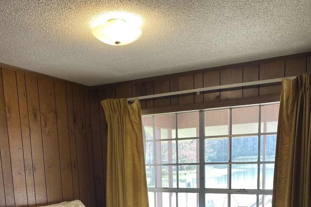 Photo of Bedroom in Mount Pleasant