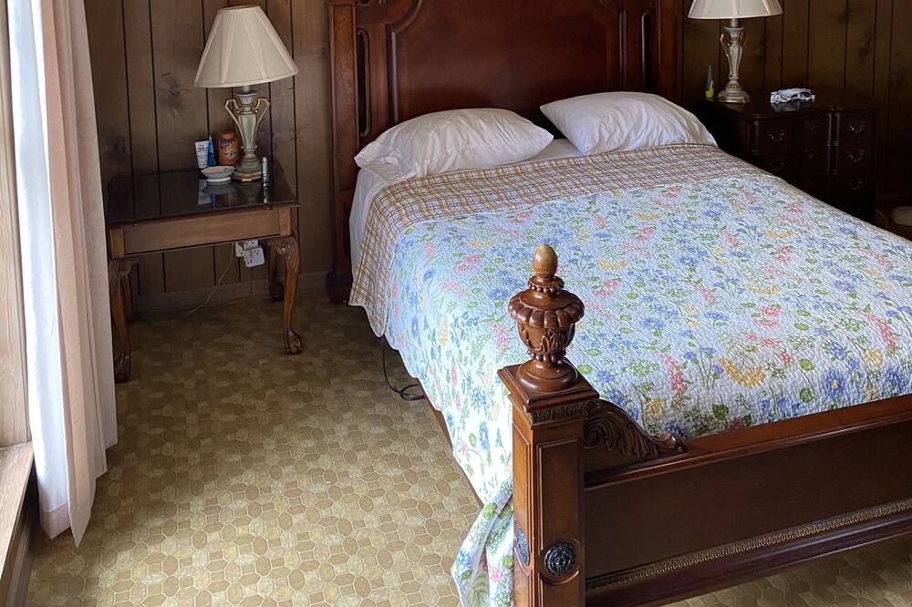 Photo of Bedroom in Mount Pleasant