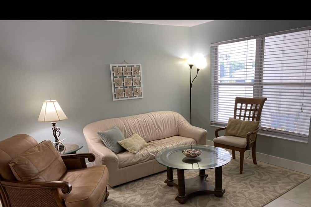 Photo of Bedroom in Hobe Sound