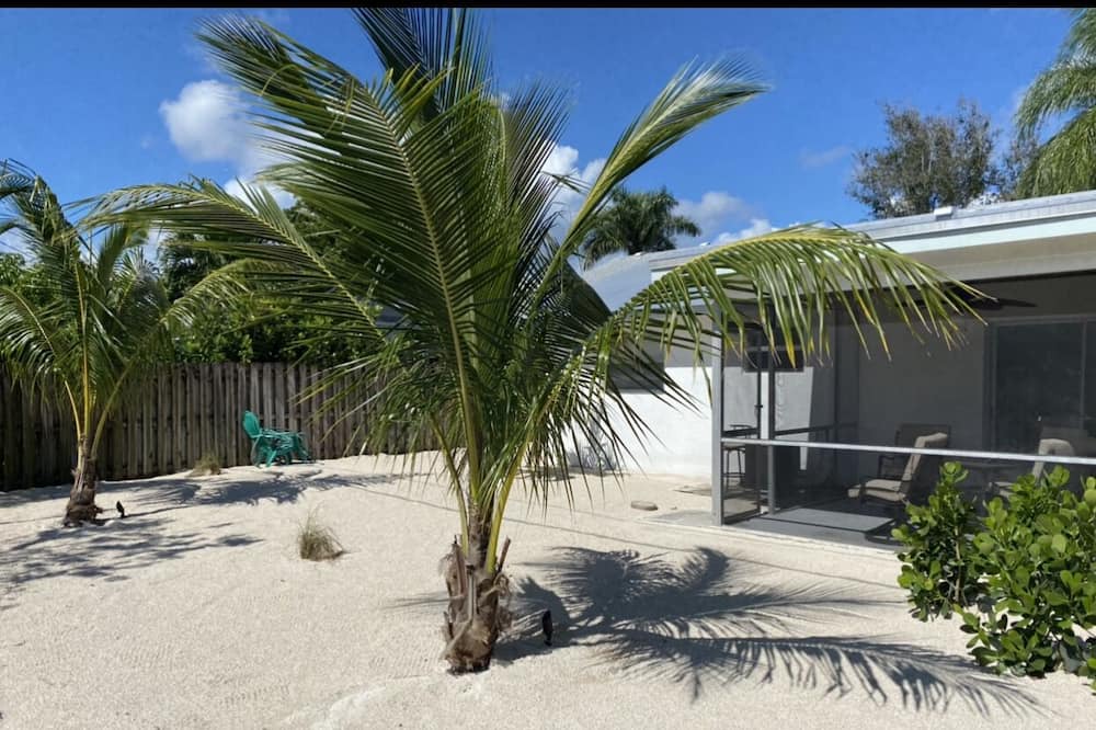 Photo of Others in Hobe Sound