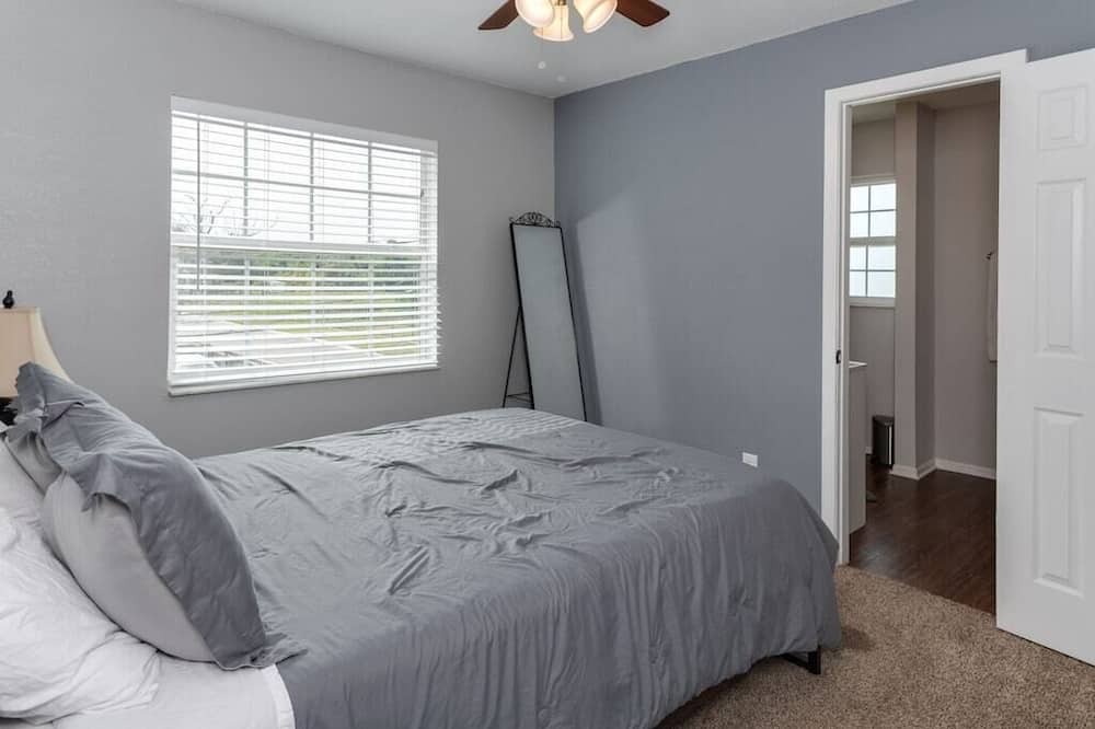 Photo of Bedroom in Bayview