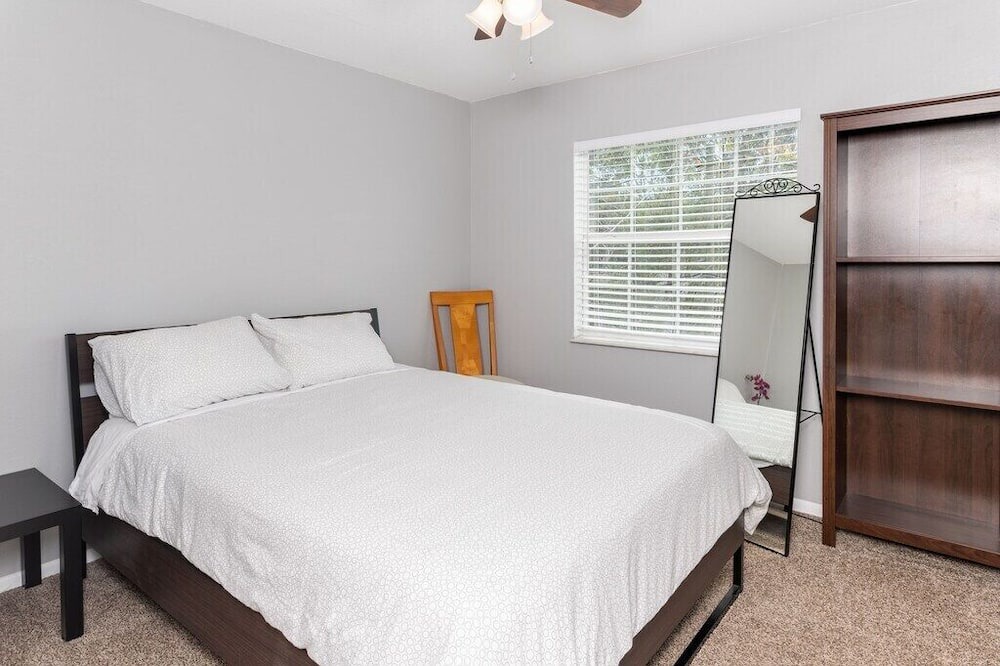 Photo of Bedroom in Bayview