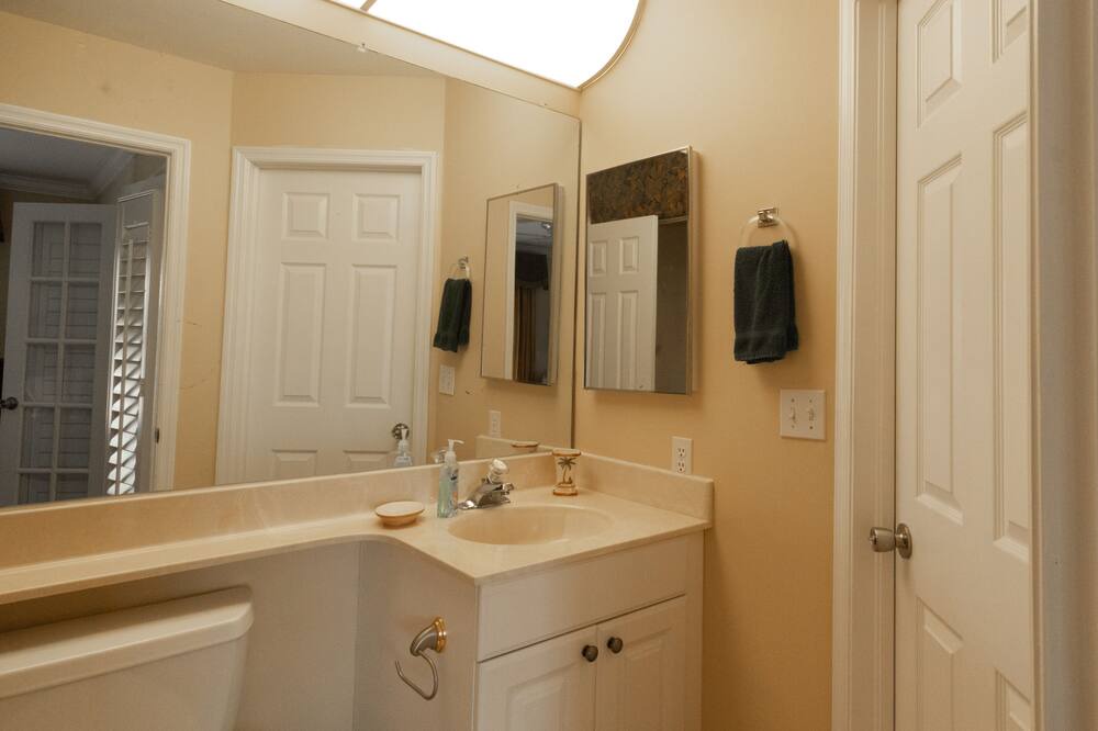 Photo of Bathroom in Hammock Bay