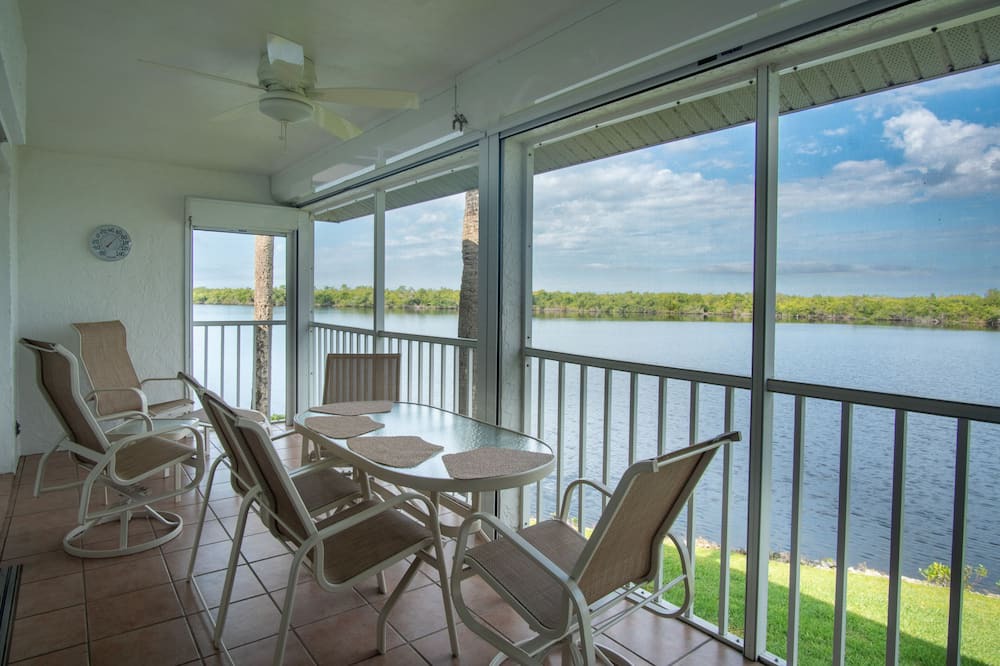 Photo of Patio Balcony in Hammock Bay