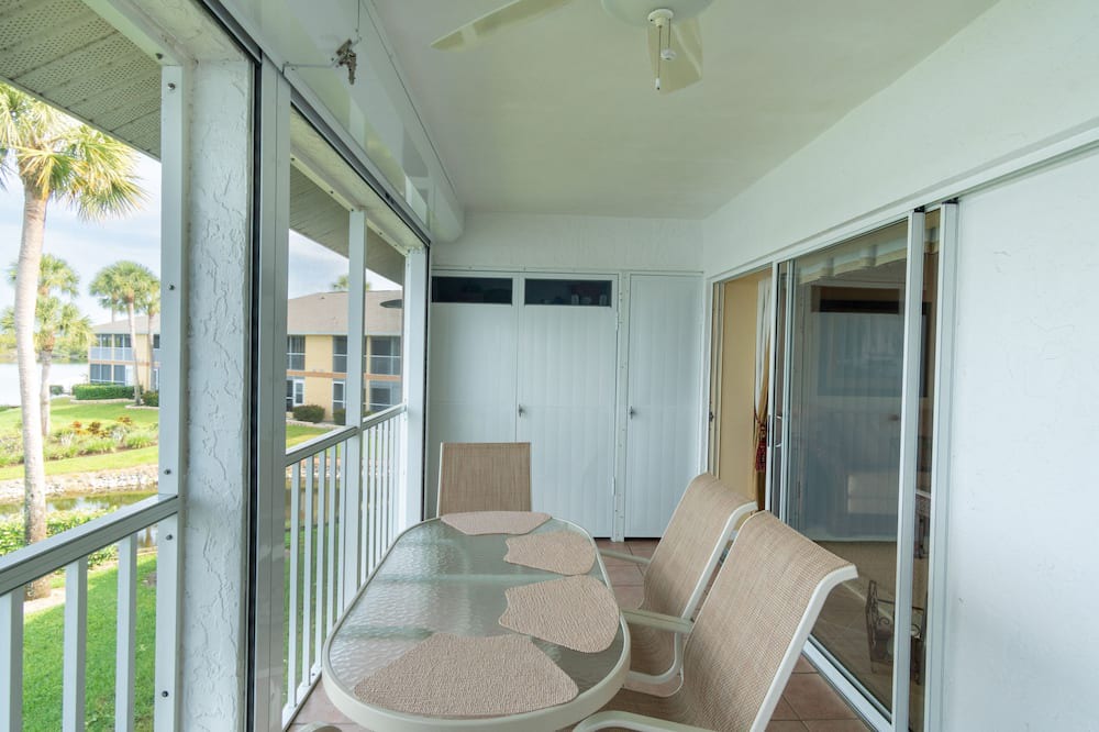 Photo of Patio Balcony in Hammock Bay
