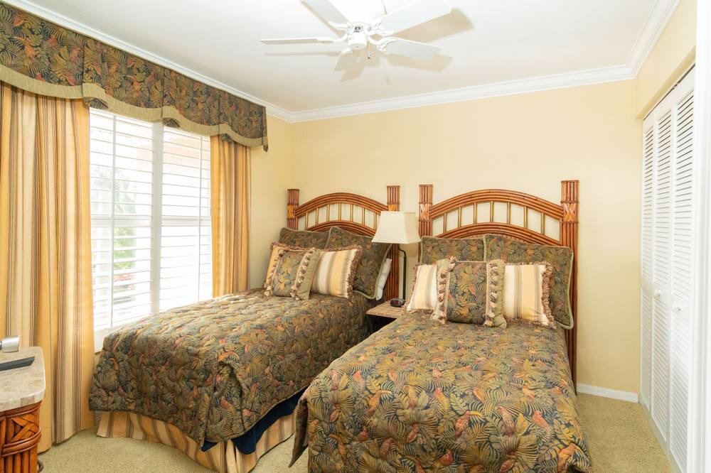 Photo of Bedroom in Hammock Bay