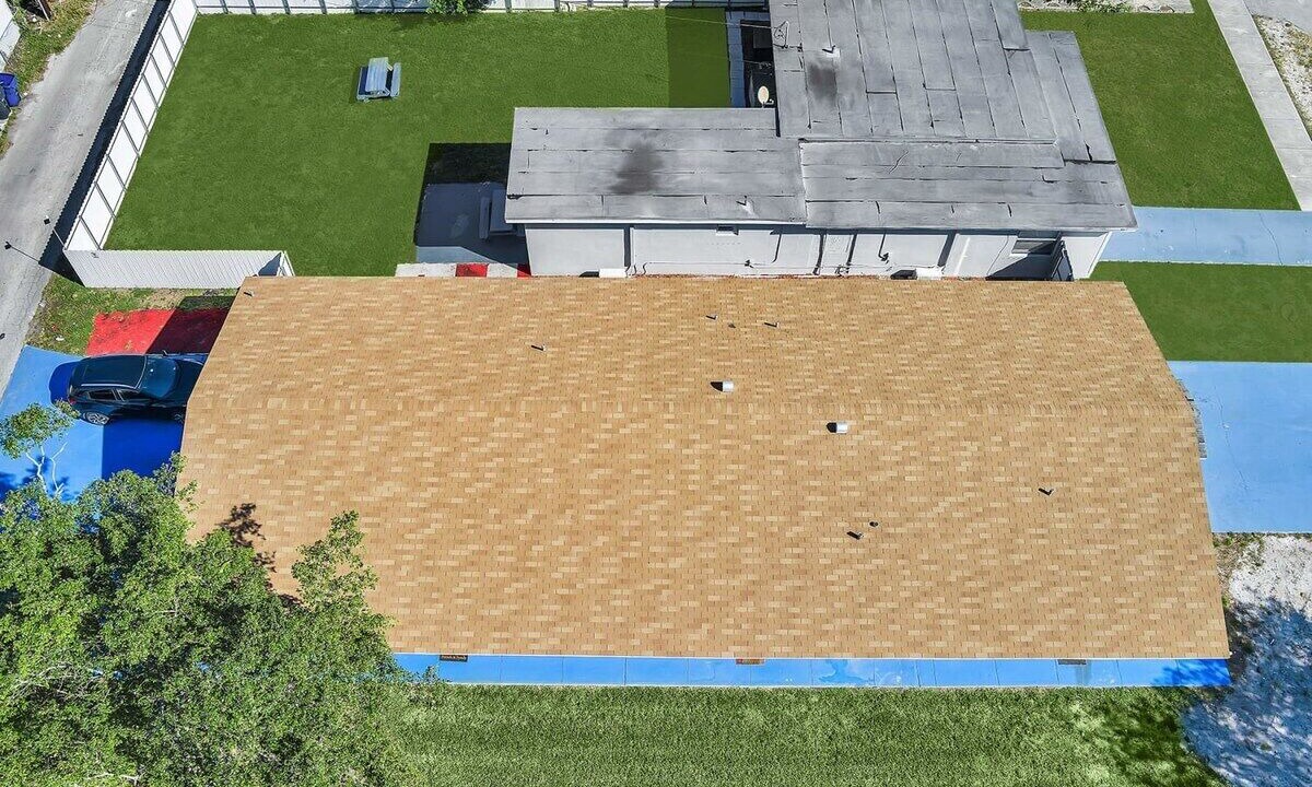Photo of Outdoor in Royal Poinciana