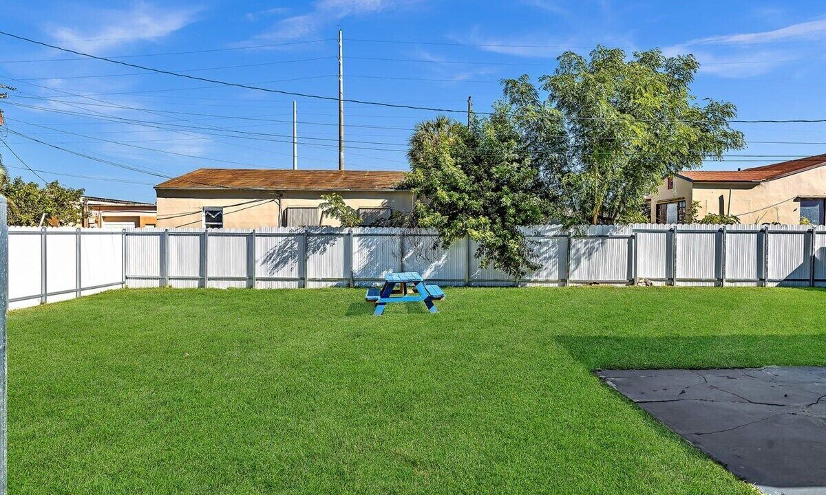 Photo of Outdoor in Royal Poinciana