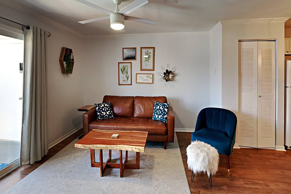 Photo of Livingroom in Fort Walton Beach