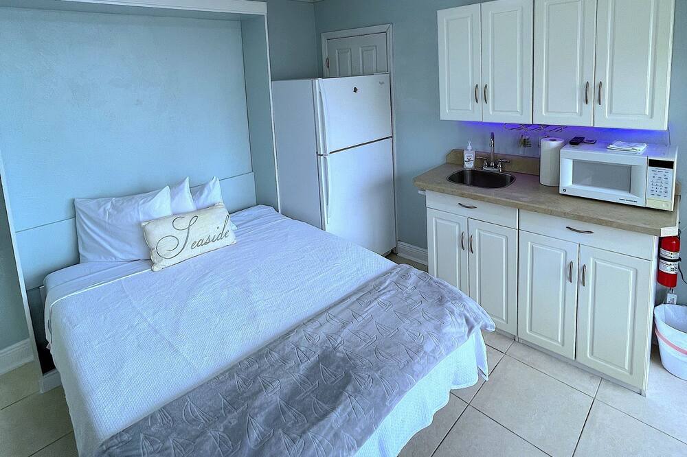 Photo of Bedroom in Bostwick Park