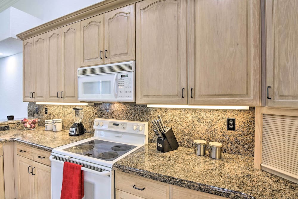 Photo of Kitchen in Southwest Ranches