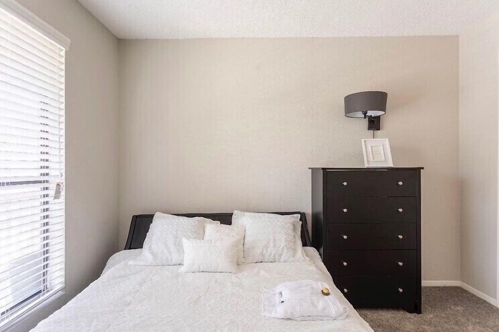 Photo of Bedroom in University