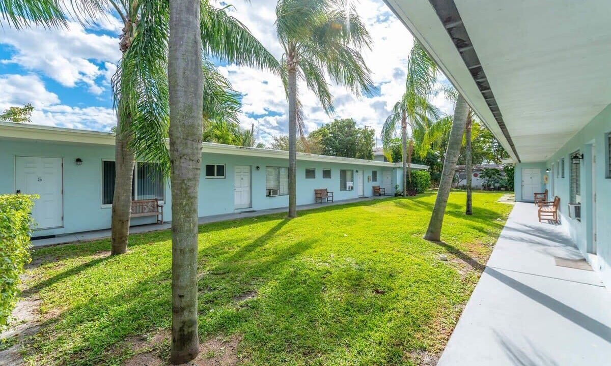 Photo of Outdoor in Santa Barbara Estates