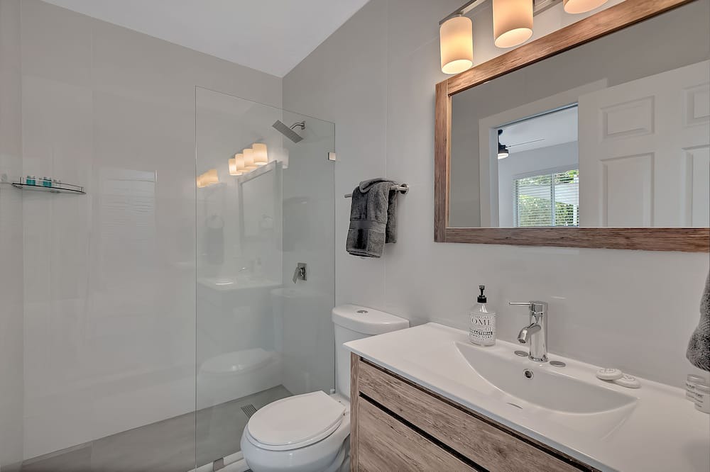 Photo of Bathroom in Buena Vista
