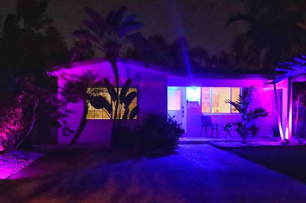 Photo of Others in Poinsettia Heights