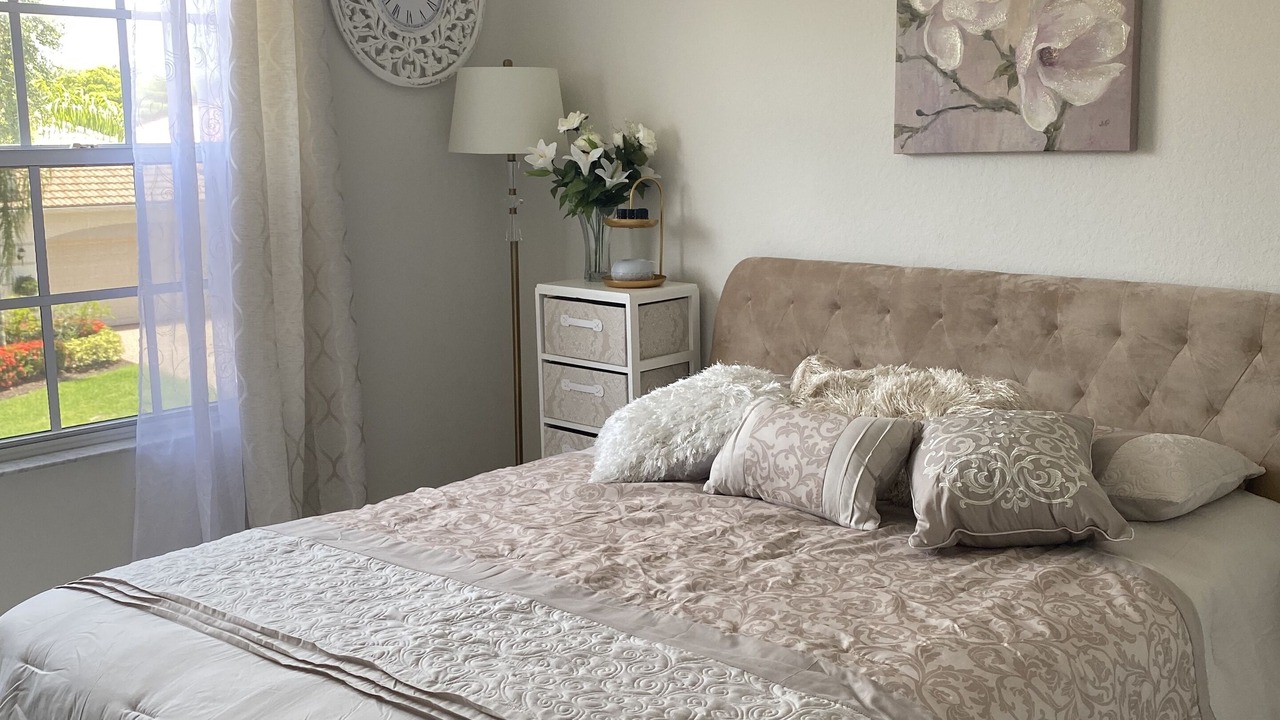 Photo of Bedroom in Naples