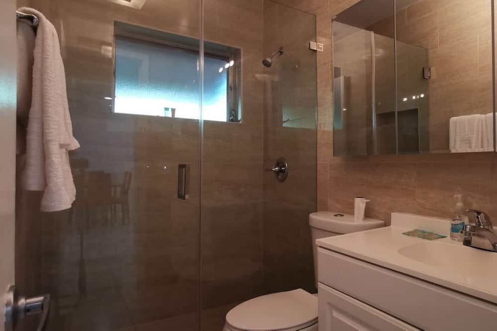 Photo of Bathroom in North Corals