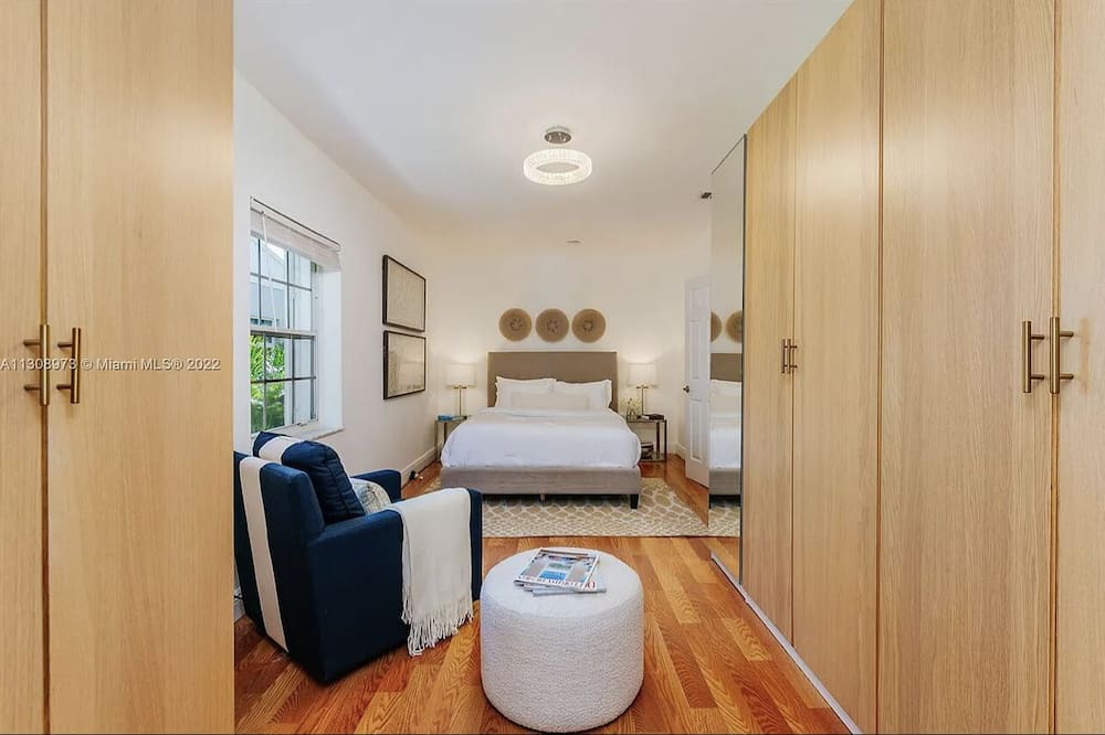 Photo of Bedroom in El Portal
