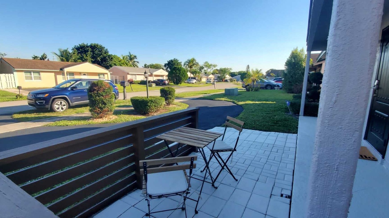 Photo of Outdoor in North Lauderdale
