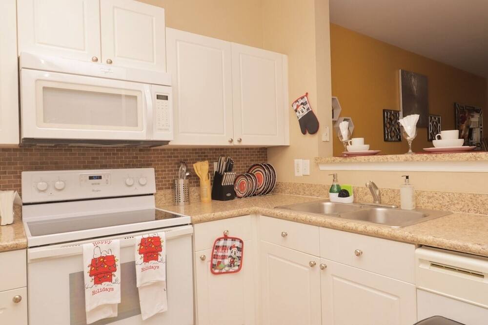 Photo of Kitchen in South Eola