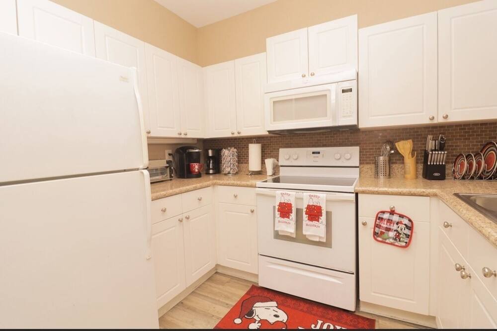 Photo of Kitchen in South Eola