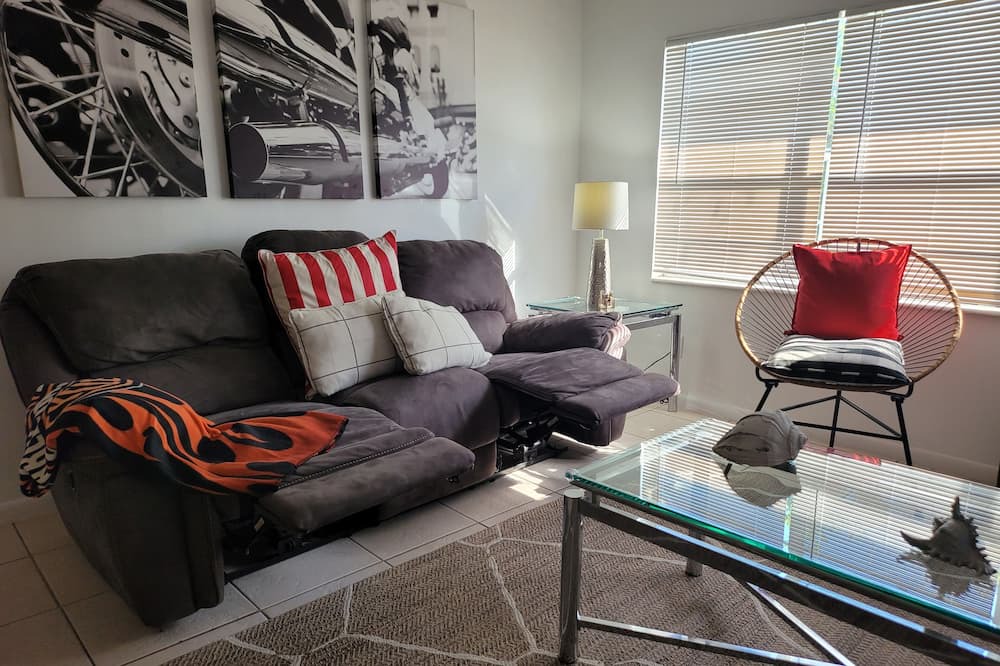 Photo of Livingroom in Fort Pierce