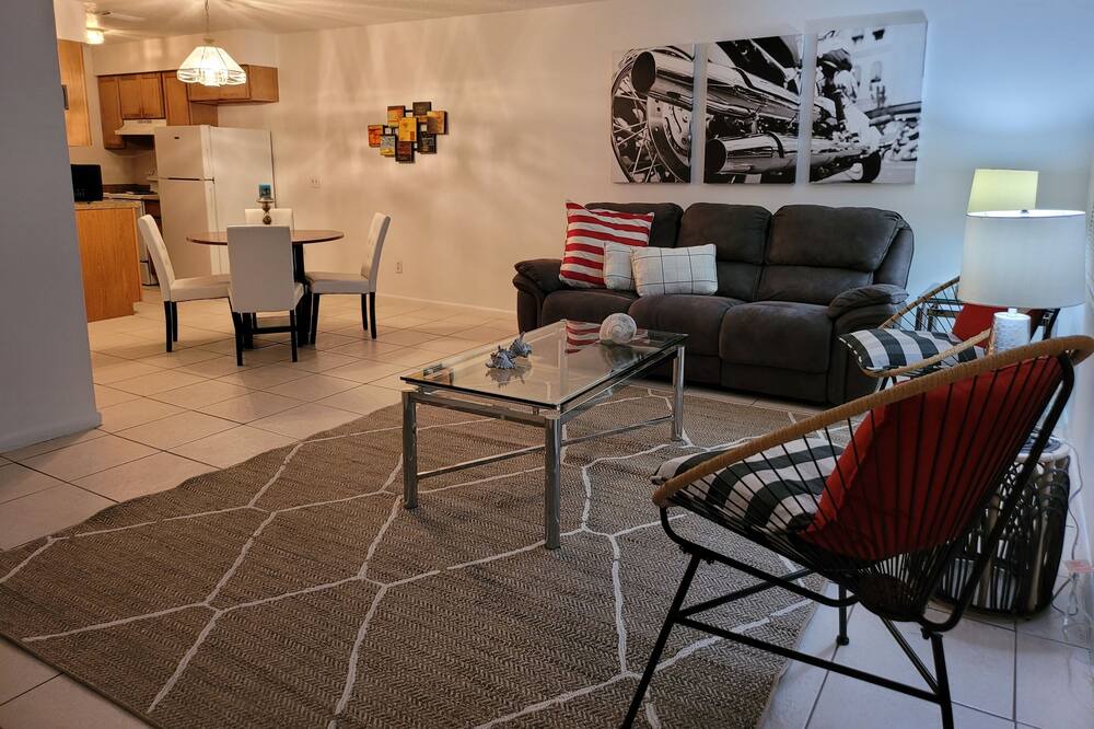 Photo of Livingroom in Fort Pierce