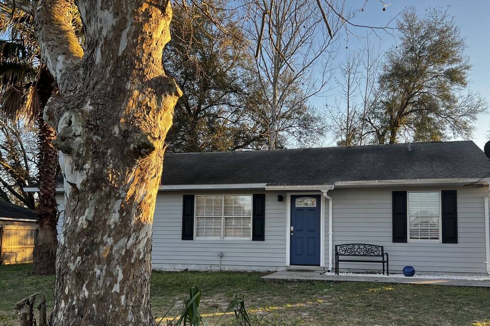 Photo of Outdoor in Candler