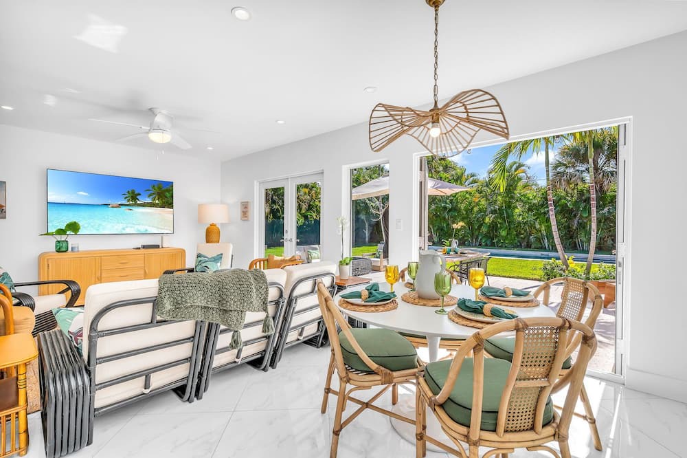 Photo of Outdoor in Bel Air