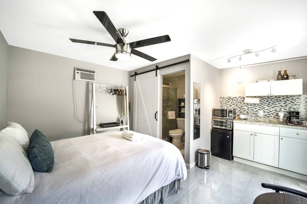 Photo of Livingroom in The Roads
