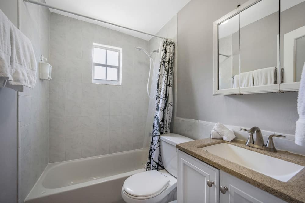 Photo of Bathroom in The Roads
