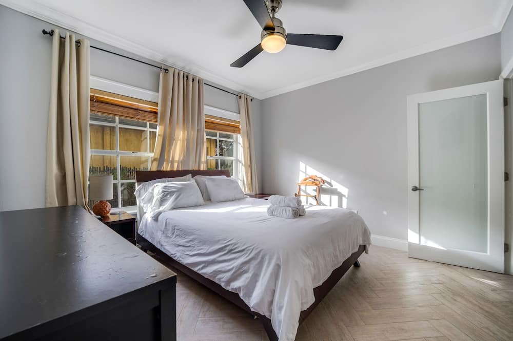 Photo of Bedroom in The Roads