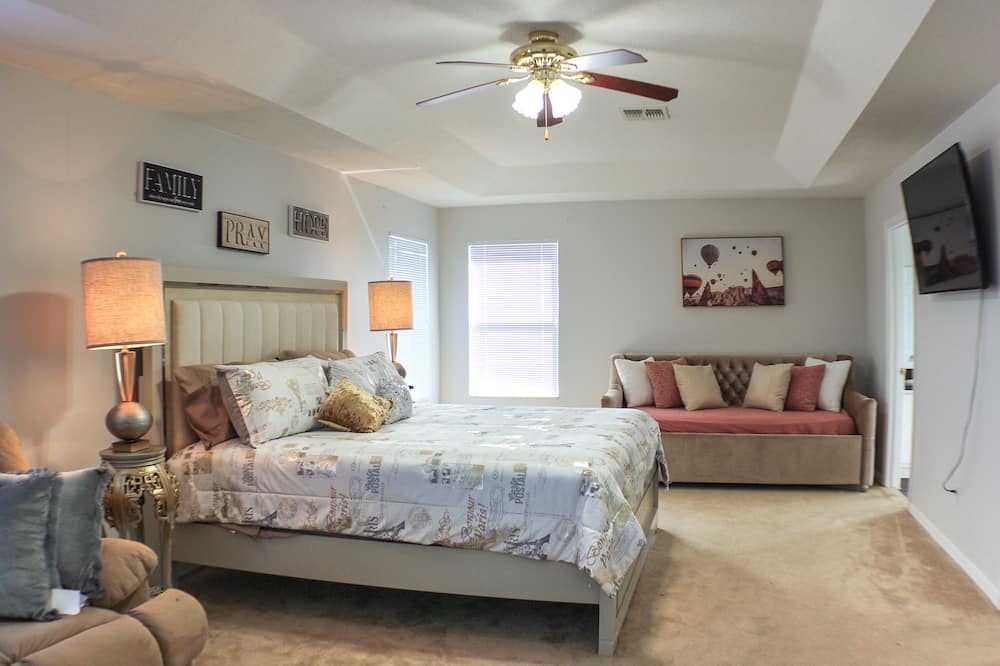 Photo of Bedroom in Sunrise Lakes