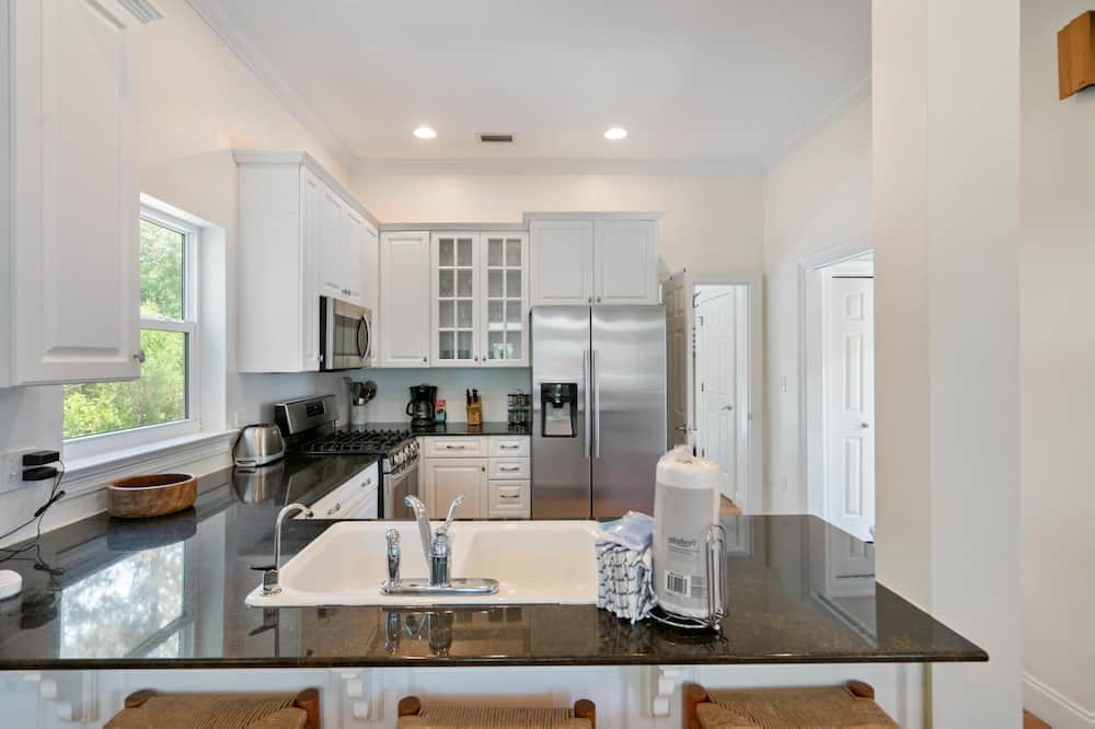 Photo of Kitchen in Sugarwood Beach