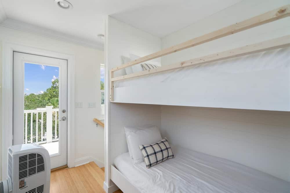Photo of Bedroom in Sugarwood Beach