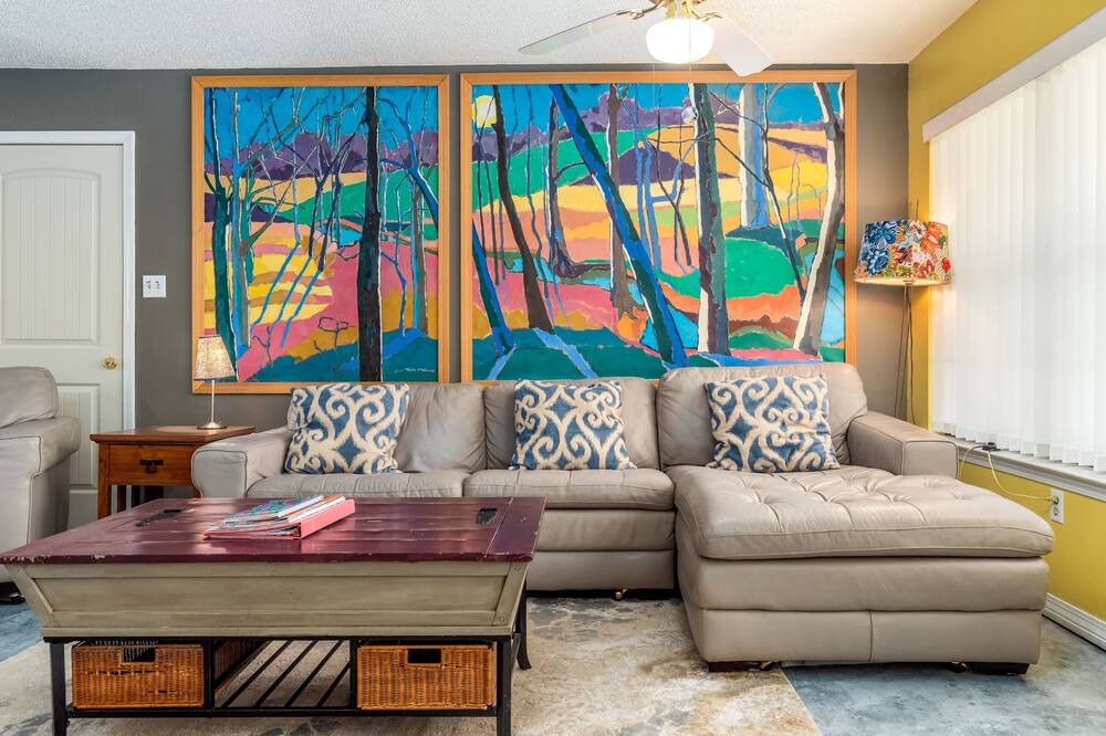 Photo of Livingroom in Dauphin Island