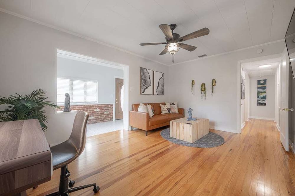 Photo of Bedroom in Riverside Heights