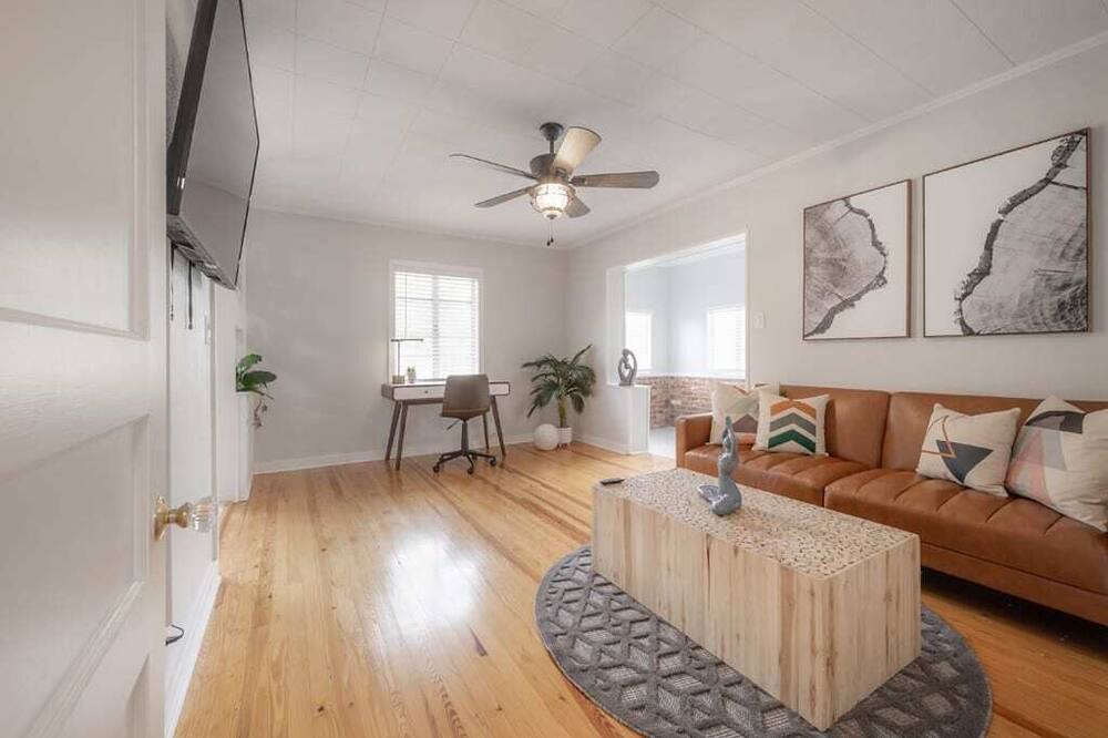 Photo of Bedroom in Riverside Heights