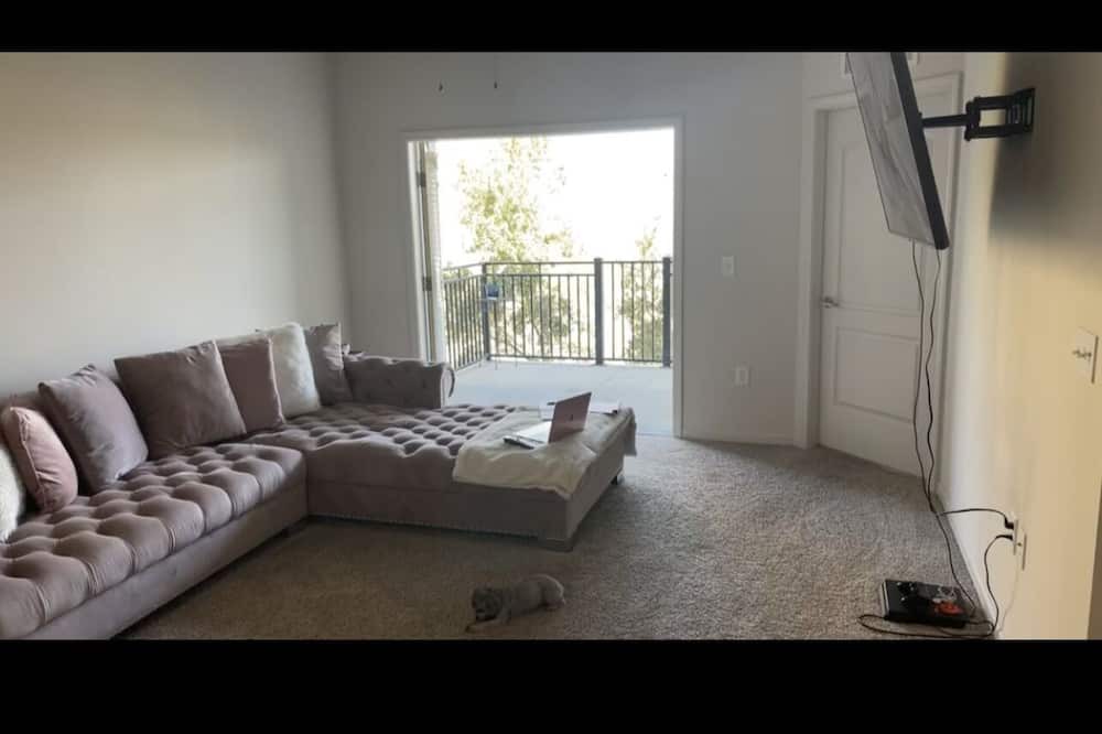 Photo of Bedroom in Bal Bay