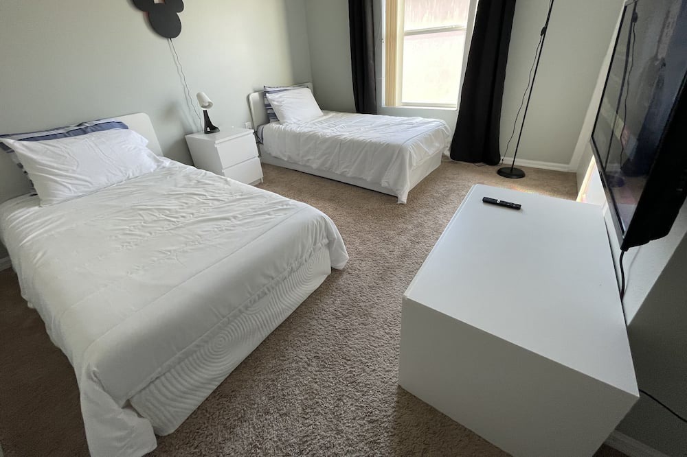 Photo of Bedroom in West Stonebridge