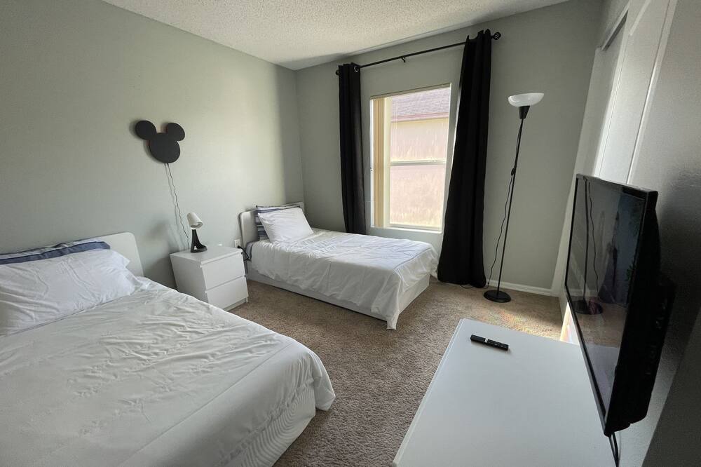 Photo of Bedroom in West Stonebridge
