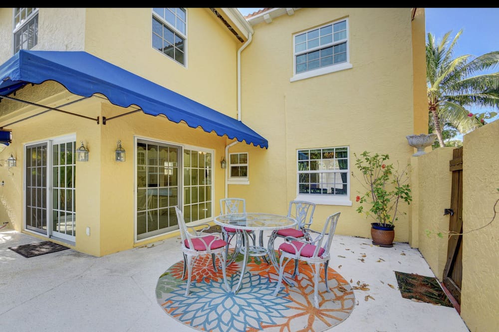 Photo of Patio Balcony in Old Northwood
