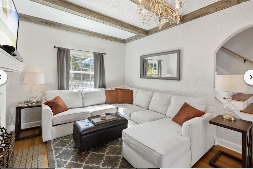 Photo of Bedroom in Old Northwood