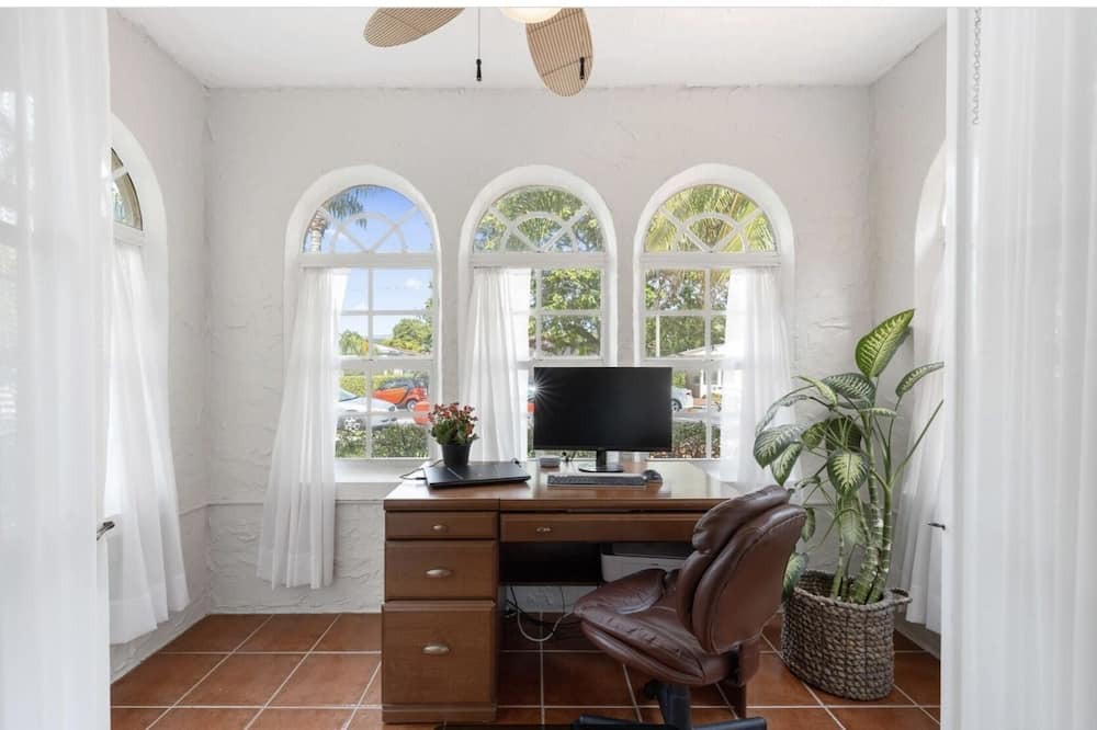 Photo of Bedroom in Old Northwood