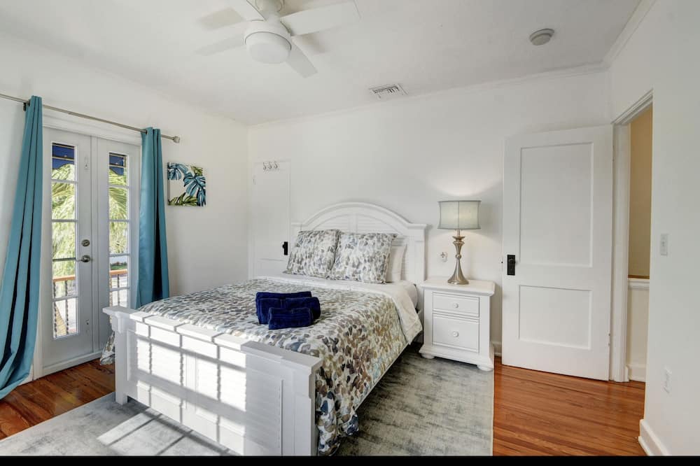 Photo of Bedroom in Old Northwood