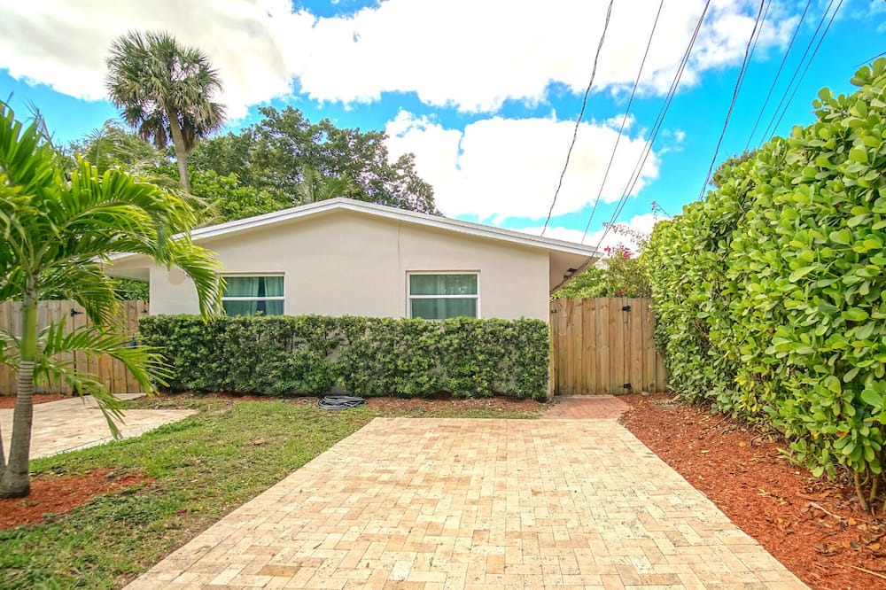 Photo of Outdoor in River Oaks
