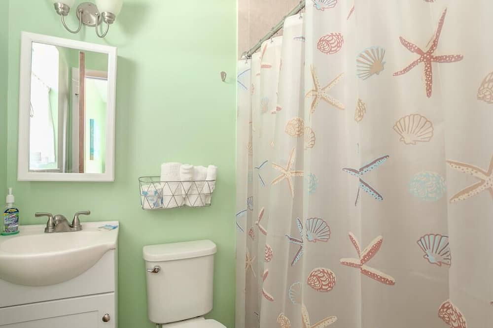 Photo of Bathroom in Surf Side Shores