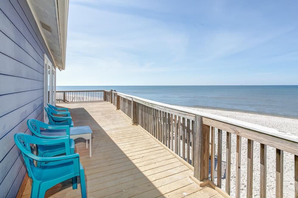 Photo of Patio Balcony in Surf Side Shores